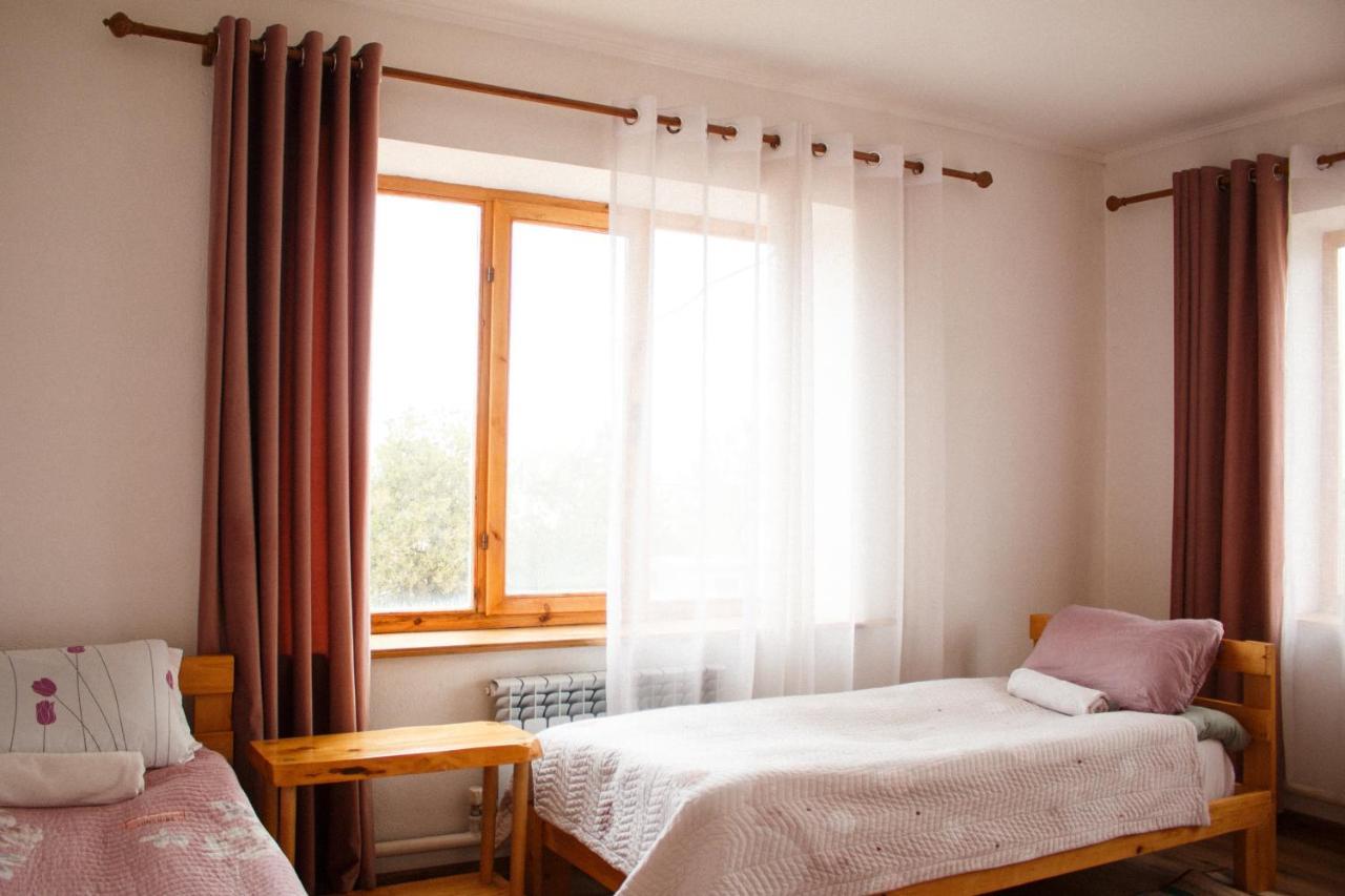 Guest House Altyn Oimok Bokonbayevo Exterior photo